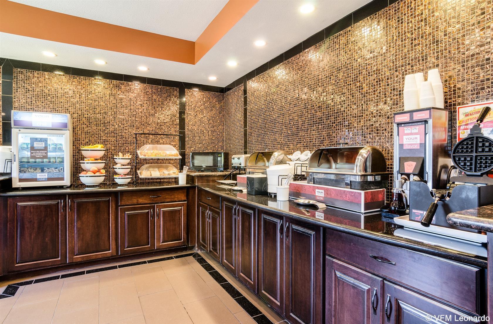 Best Western Emporia Inn מראה חיצוני תמונה