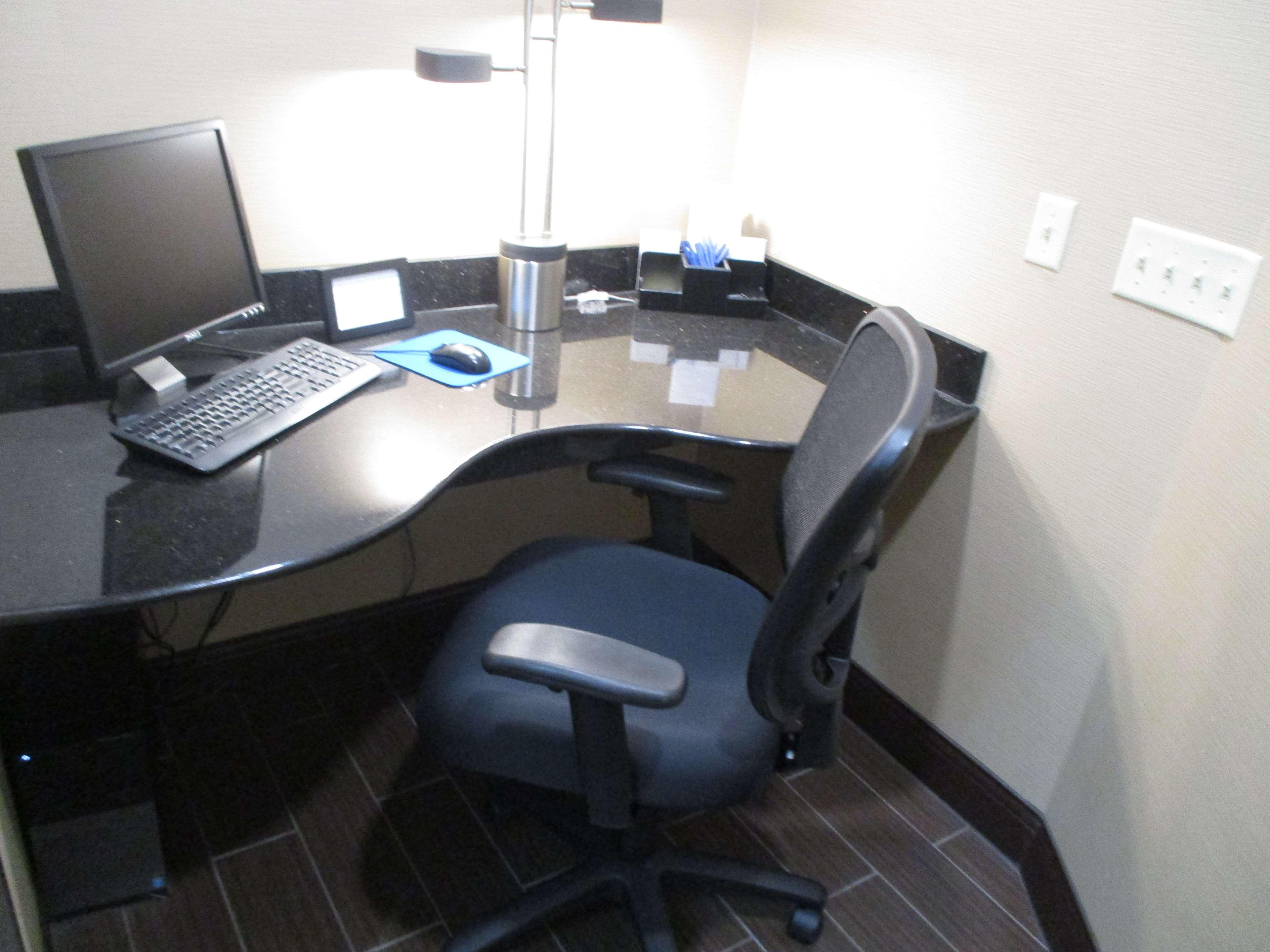 Best Western Emporia Inn מראה חיצוני תמונה